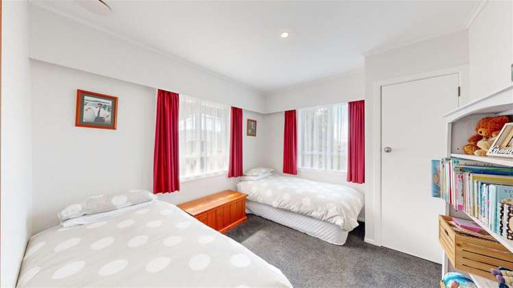 208 St Patrick's Row Thames_16