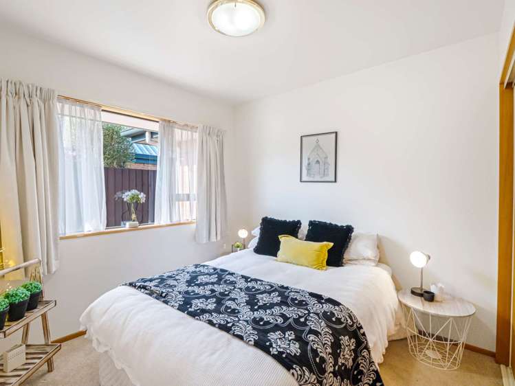 4 Chesterfield Mews Russley_19