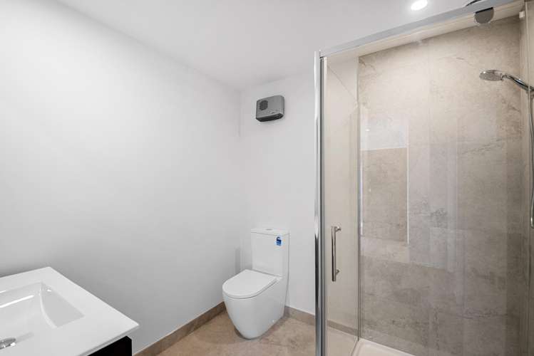 2/45 Averill Street Richmond_8