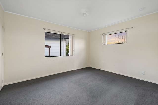 2/13 Thalia Place Totara Vale_4