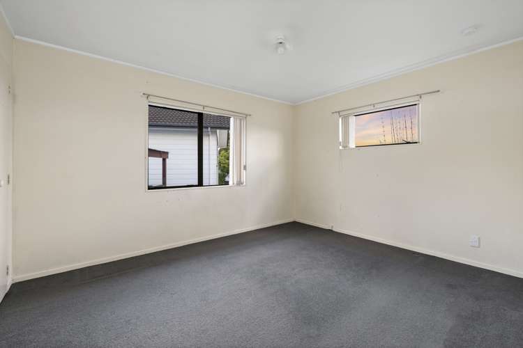 2/13 Thalia Place Totara Vale_4