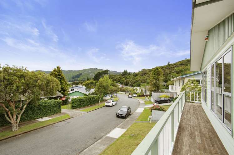 63 Holland Street Wainuiomata_17