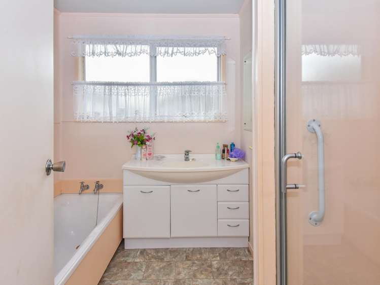 14 Adel Place Manurewa_11