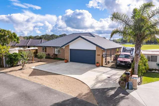Modern Comfort & Convenience in the Heart of Mangawhai