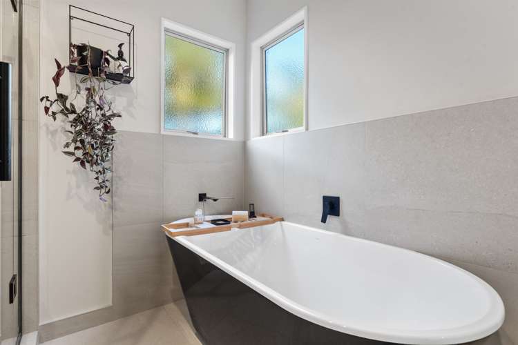 20 Admirals Court Drive Greenhithe_25