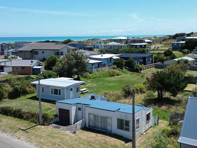7 Ocean Beach Street Foxton Beach_18