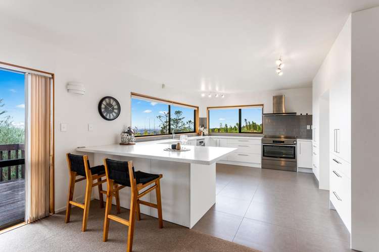 168 Shaw Road Oratia_4