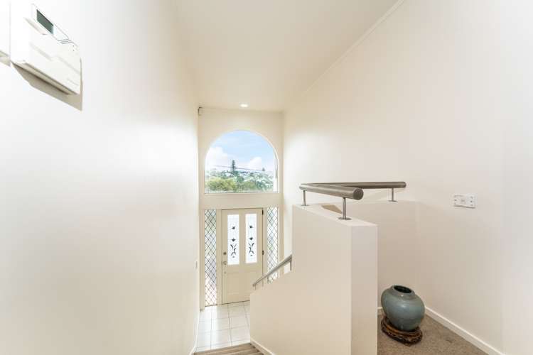 2/24 Philson Terrace Browns Bay_13