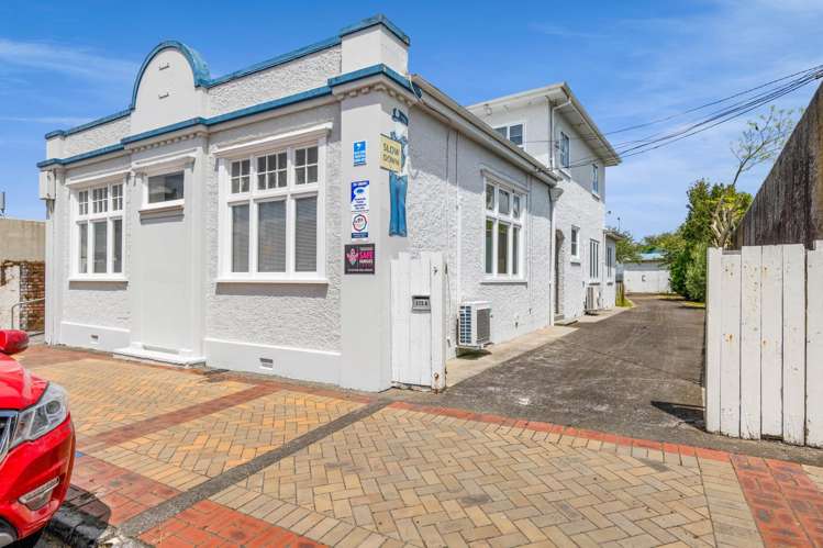 175 + 175A High Street Eltham_26