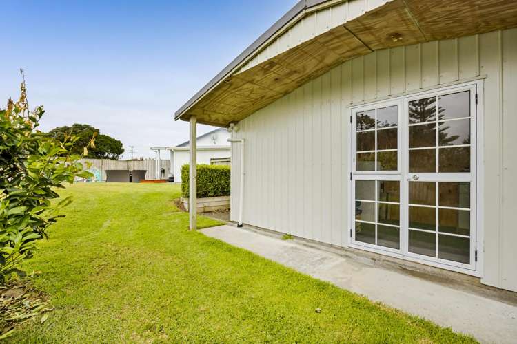 1288 Normanby Road Manaia_43
