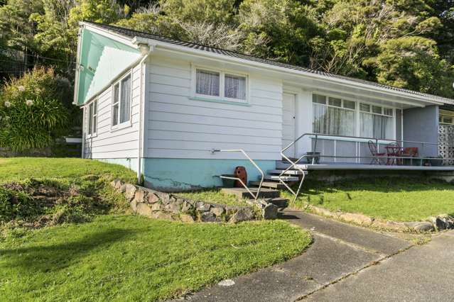 1/4 Faris Crescent Wainuiomata_1