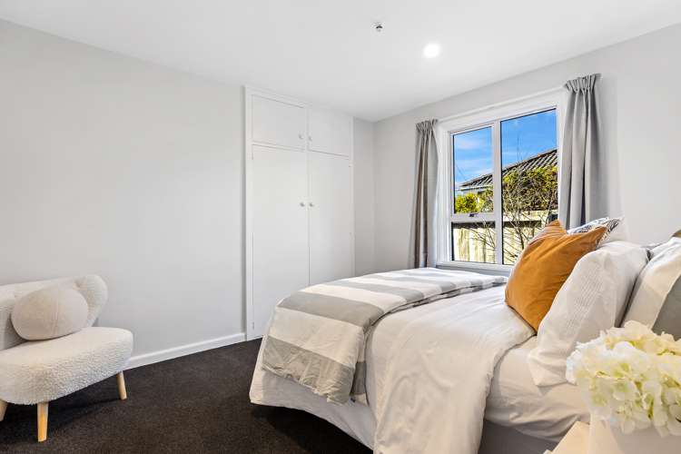 863 Ferry Road Woolston_11