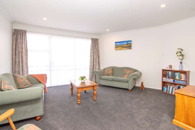 5 Sefton Avenue Highbury_9