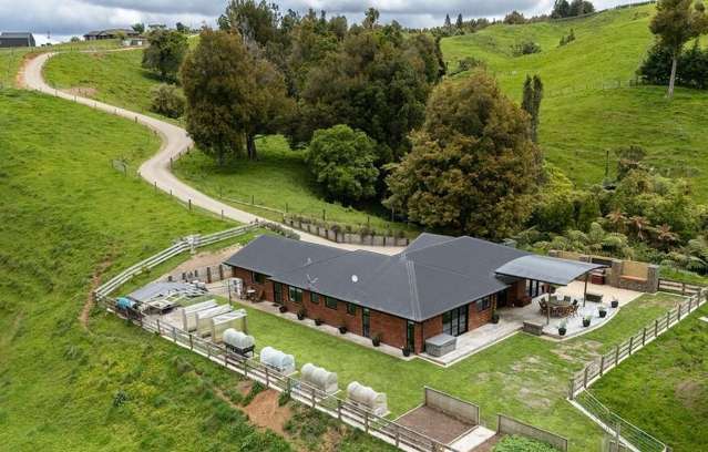 Peaceful Luxury and Ultimate Shedding in Pirongia