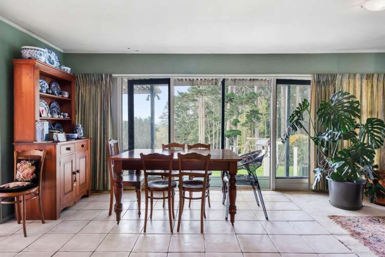 194 Ara-Kotinga Whitford_11