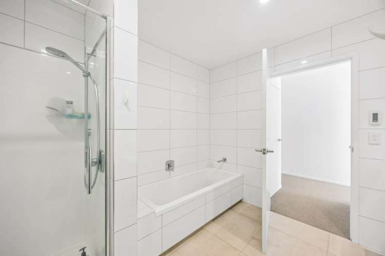 8 Kimiora Street Three Kings_5