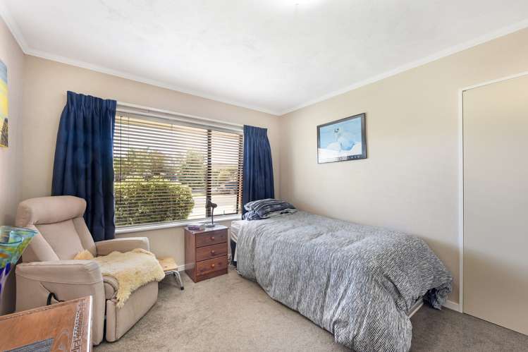 31 Aldinga Avenue Stoke_10