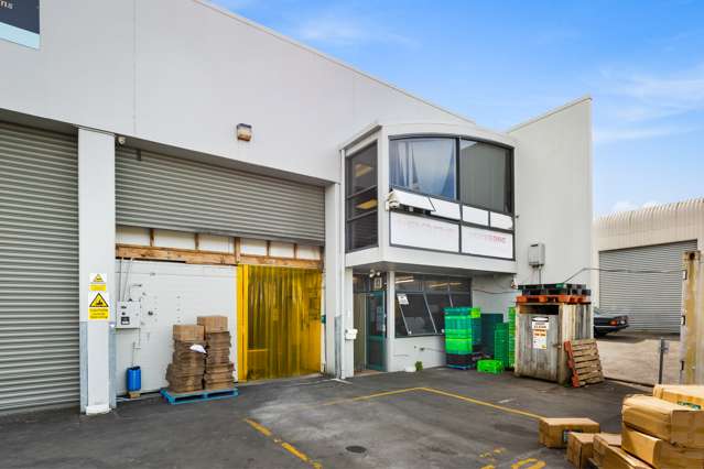 A/33 Waipareira Ave Henderson_1