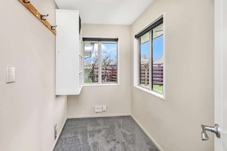 244 Southfield Drive Lincoln_18