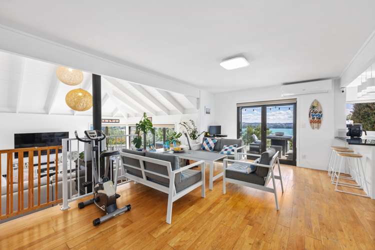 1126 Whangaparaoa Road Tindalls Beach_6