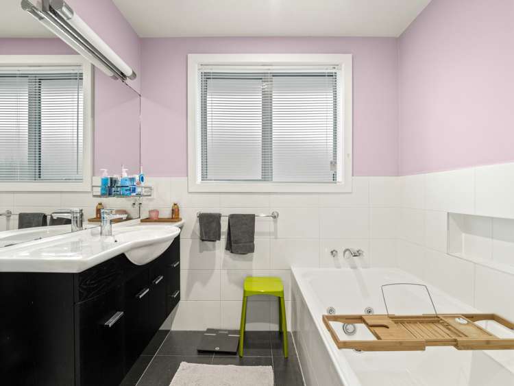 8 Strode Street Halfway Bush_14