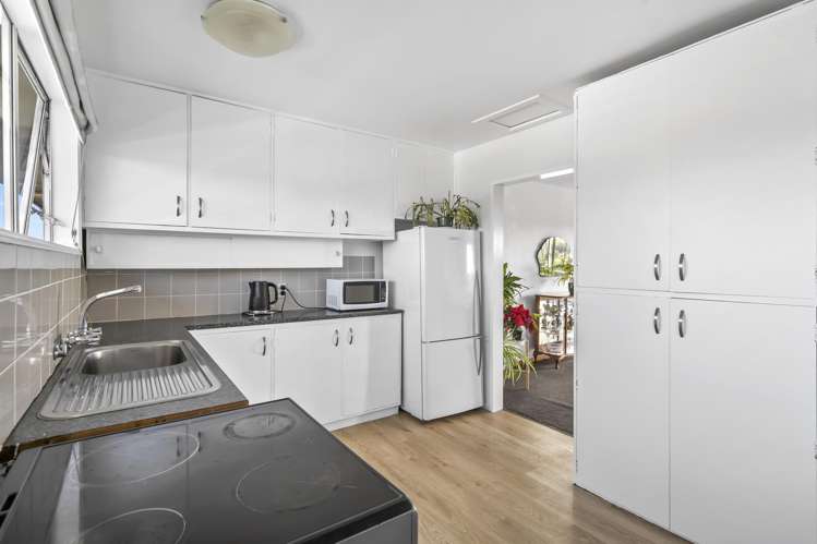 2/8 Applewood Place Casebrook_6