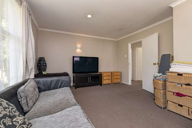 10 Te Puke Street Titahi Bay_4