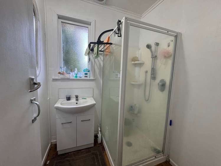 111 Titirangi Road New Lynn_8