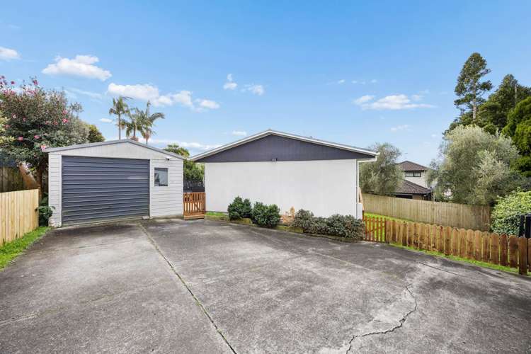 2/342C Royal Road Massey_1