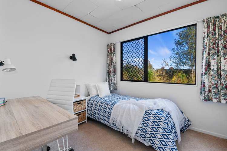 38e Robinson Avenue Holdens Bay_9