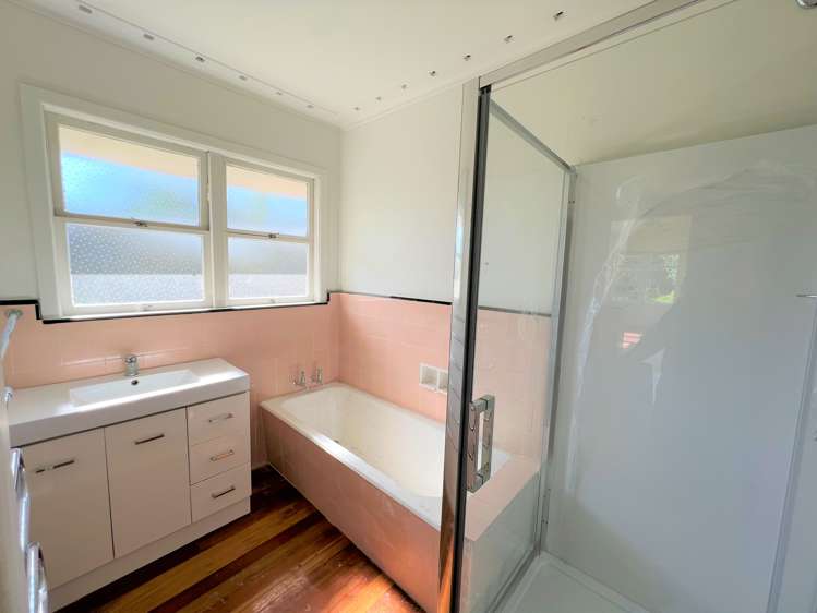 402 Ellerslie-Panmure Highway Mount Wellington_5