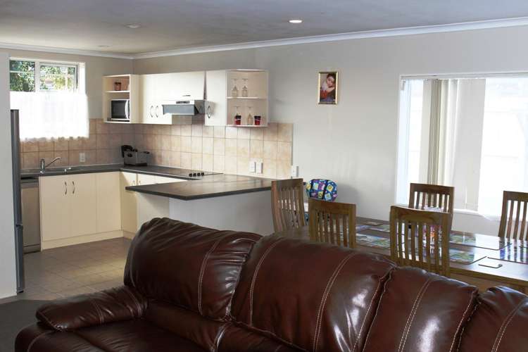 75 Heathdale Crescent Papakura_13