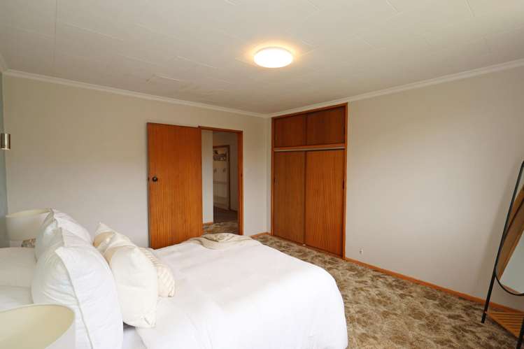 220 Bay Road West Plains_15