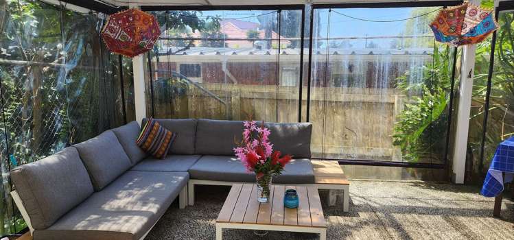 21 Karaka Street New Lynn_24