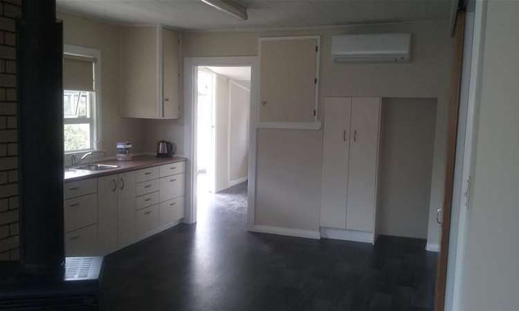 17 Ihupuku Street Waitotara_11