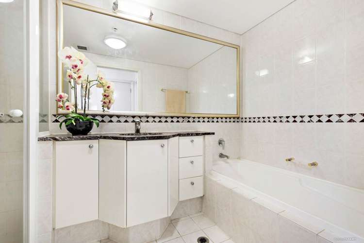 2205/8 Albert Street Auckland Central_9