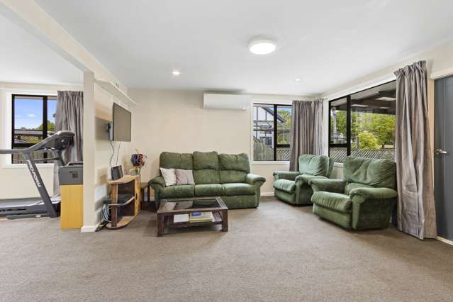 28 Cresswell Avenue Burwood_3