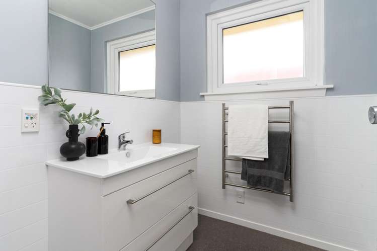 439 Pages Road Aranui_9