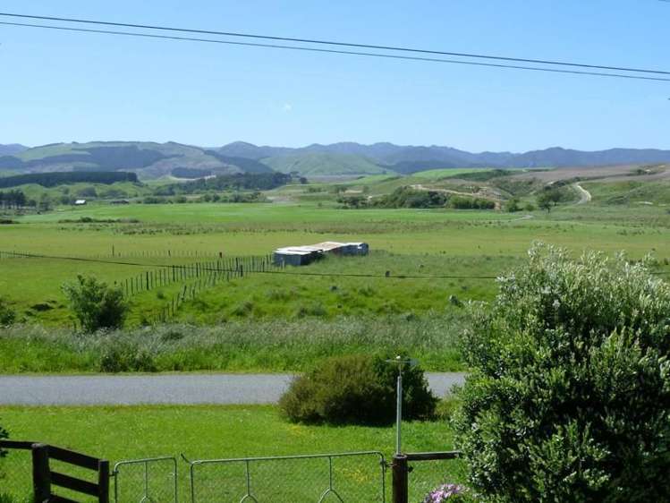 22a Whangaimoana Beach Road Pirinoa_15