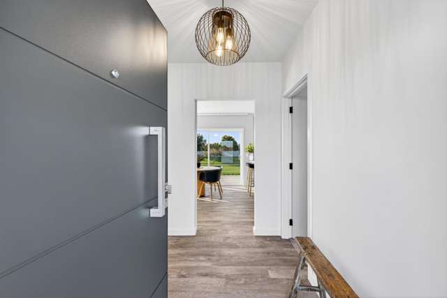 32 West Place Greenmeadows_3
