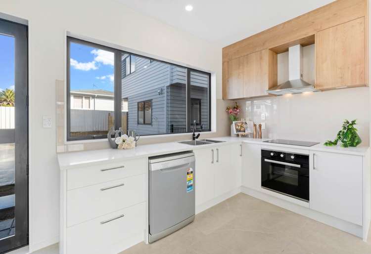 3/1 Clayton Avenue Otara_7