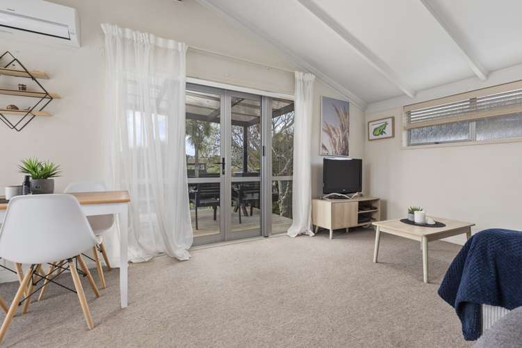 16 Camp Road Mount Wellington_12