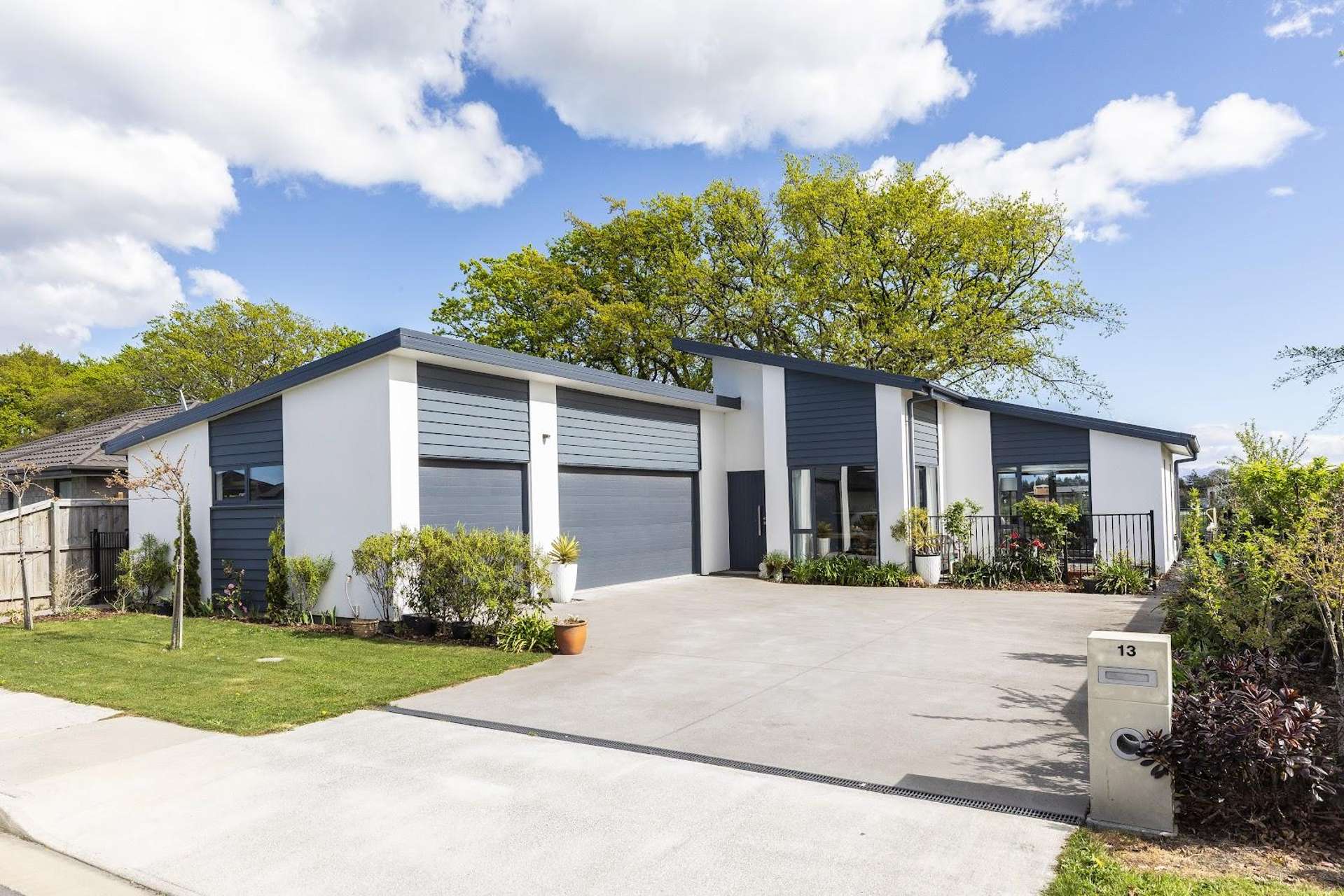 13 Crossley Avenue Woodend_0