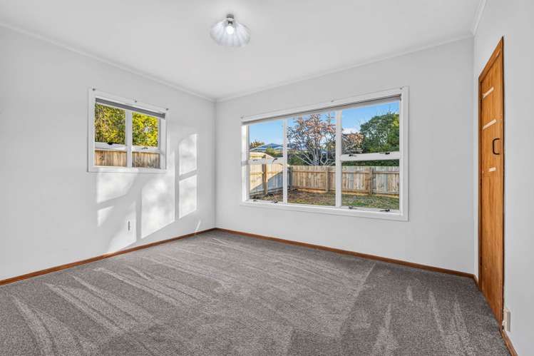 21 Laurelwood Avenue Pukekohe_13