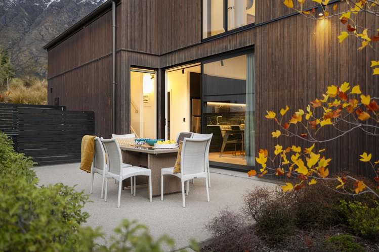 5 Escalator Avenue_2