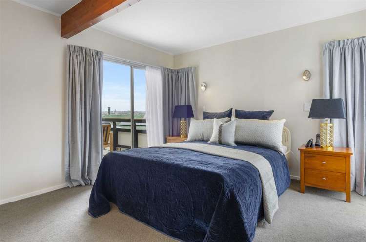 5 Christensen Place Forrest Hill_13