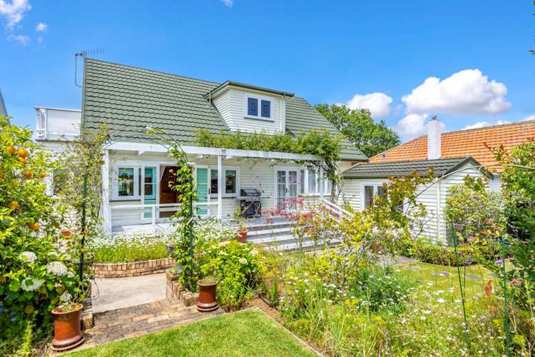 102 Meadowbank Road Meadowbank_1