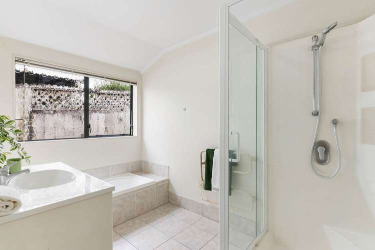 2/63 Alexander Street Cockle Bay_13