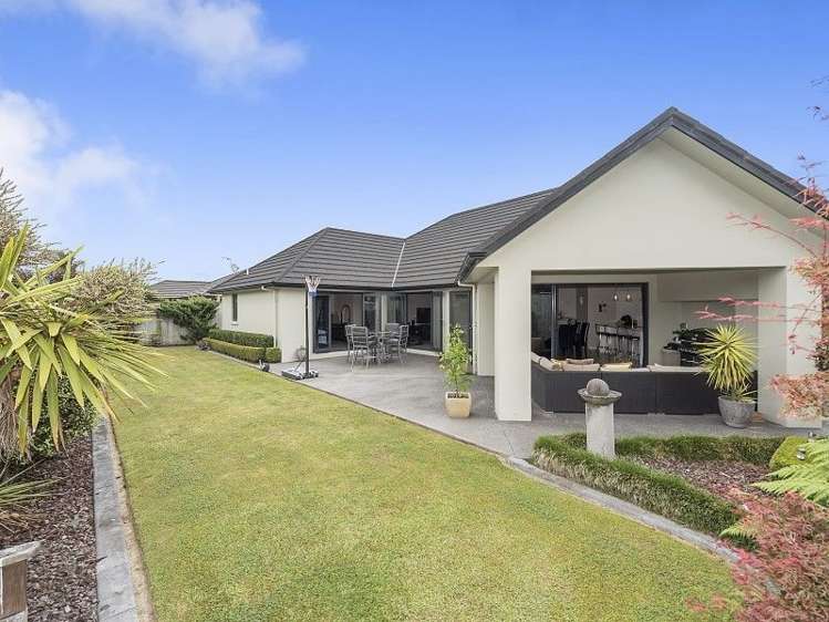 101 Huntington Drive Huntington_13