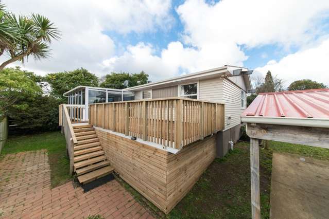 25 Thomas Avenue Te Atatu Peninsula_1